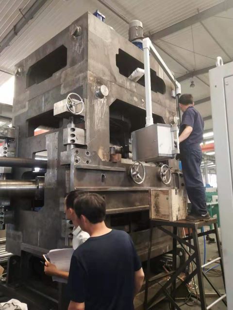 Máy làm thẳng lịch cho ống đồng